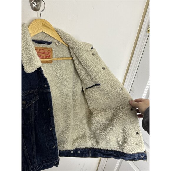 Levi Womens Jacket Medium Blue Denim Sherpa Lined Trucker Jean Snap - Picture 6 of 8